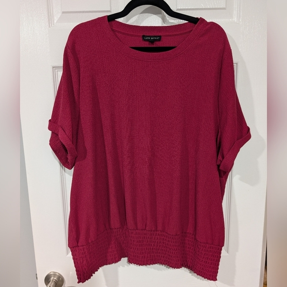 Lane Bryant Anemone Short-Sleeve Smocked-Hem Tee in Size 22/24 (3X) - Picture 2 of 9